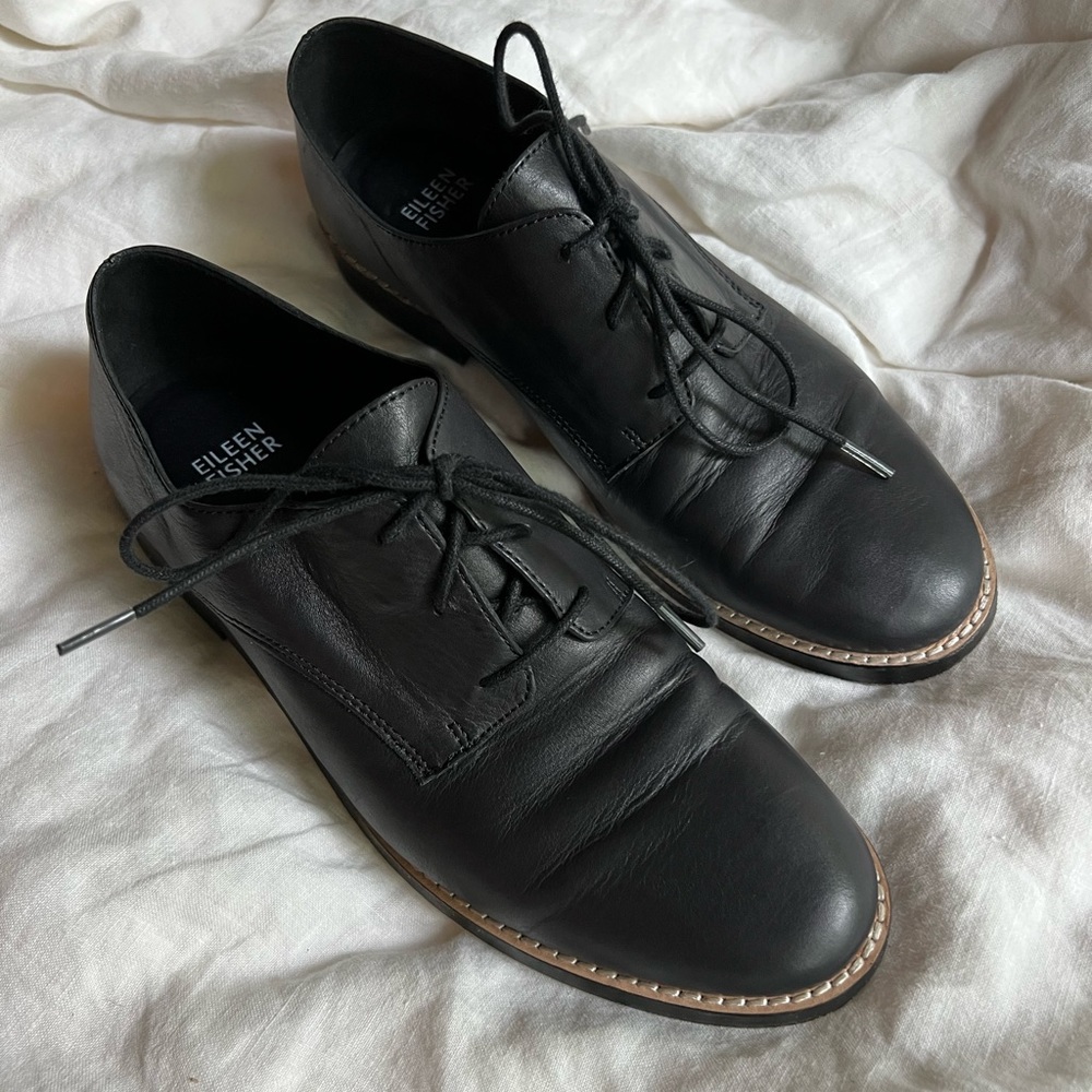 Eileen Fisher Milo black leather lace up oxfords
